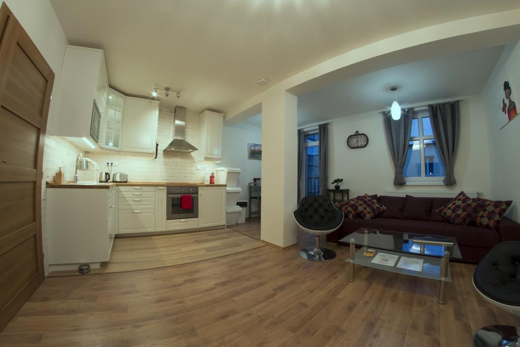 Apartament Gate *